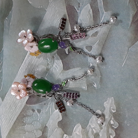 925 Genuine Green and Purple Jade, Garnets, Amethysts, Pearls and enamel. - Picture 2 of 11